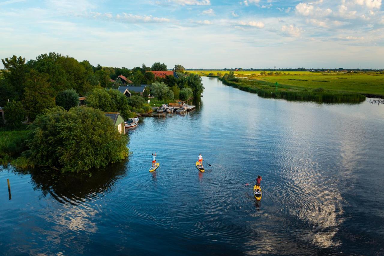 Pean-Buiten Waterlodges Nes  Exteriör bild