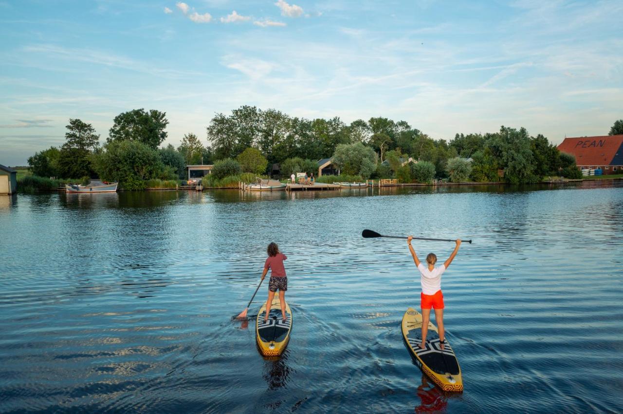 Pean-Buiten Waterlodges Nes  Exteriör bild