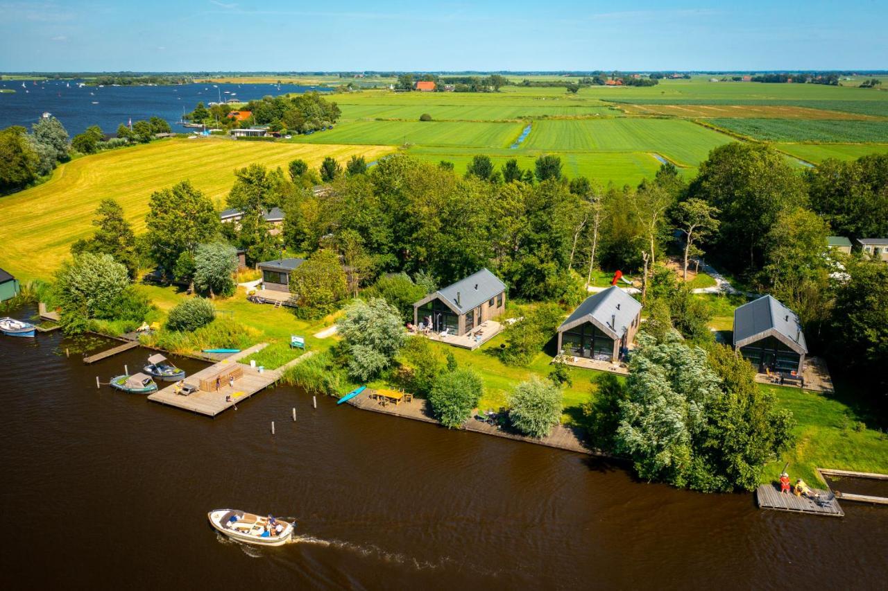 Pean-Buiten Waterlodges Nes  Exteriör bild