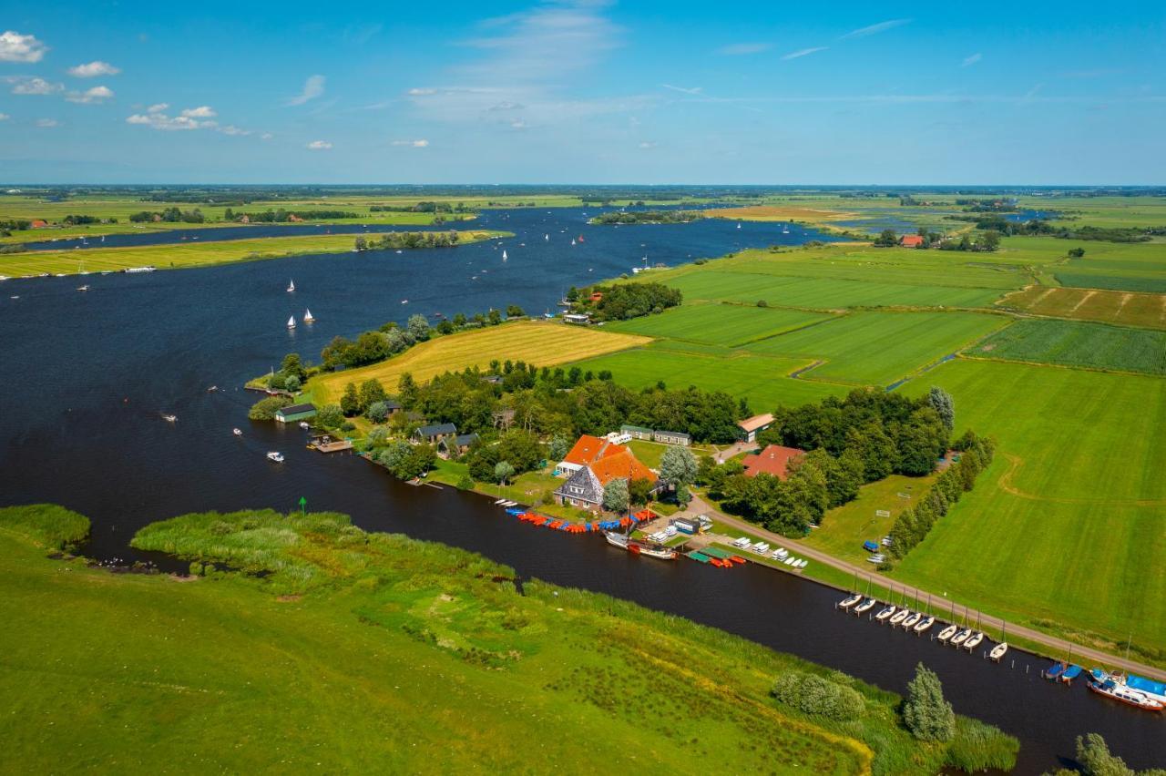 Pean-Buiten Waterlodges Nes  Exteriör bild