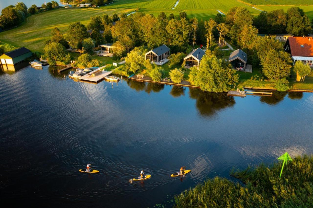 Pean-Buiten Waterlodges Nes  Exteriör bild