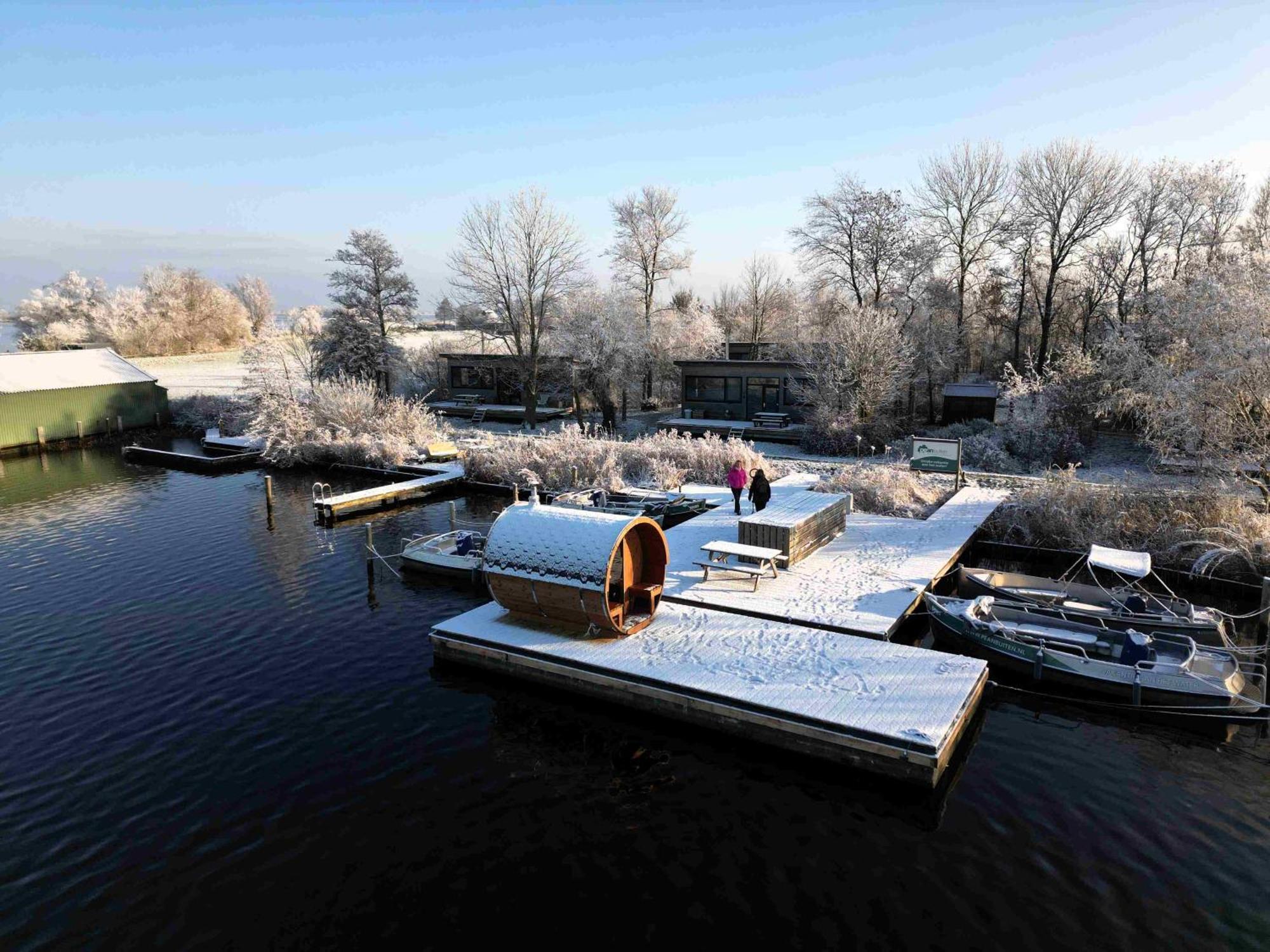 Pean-Buiten Waterlodges Nes  Exteriör bild