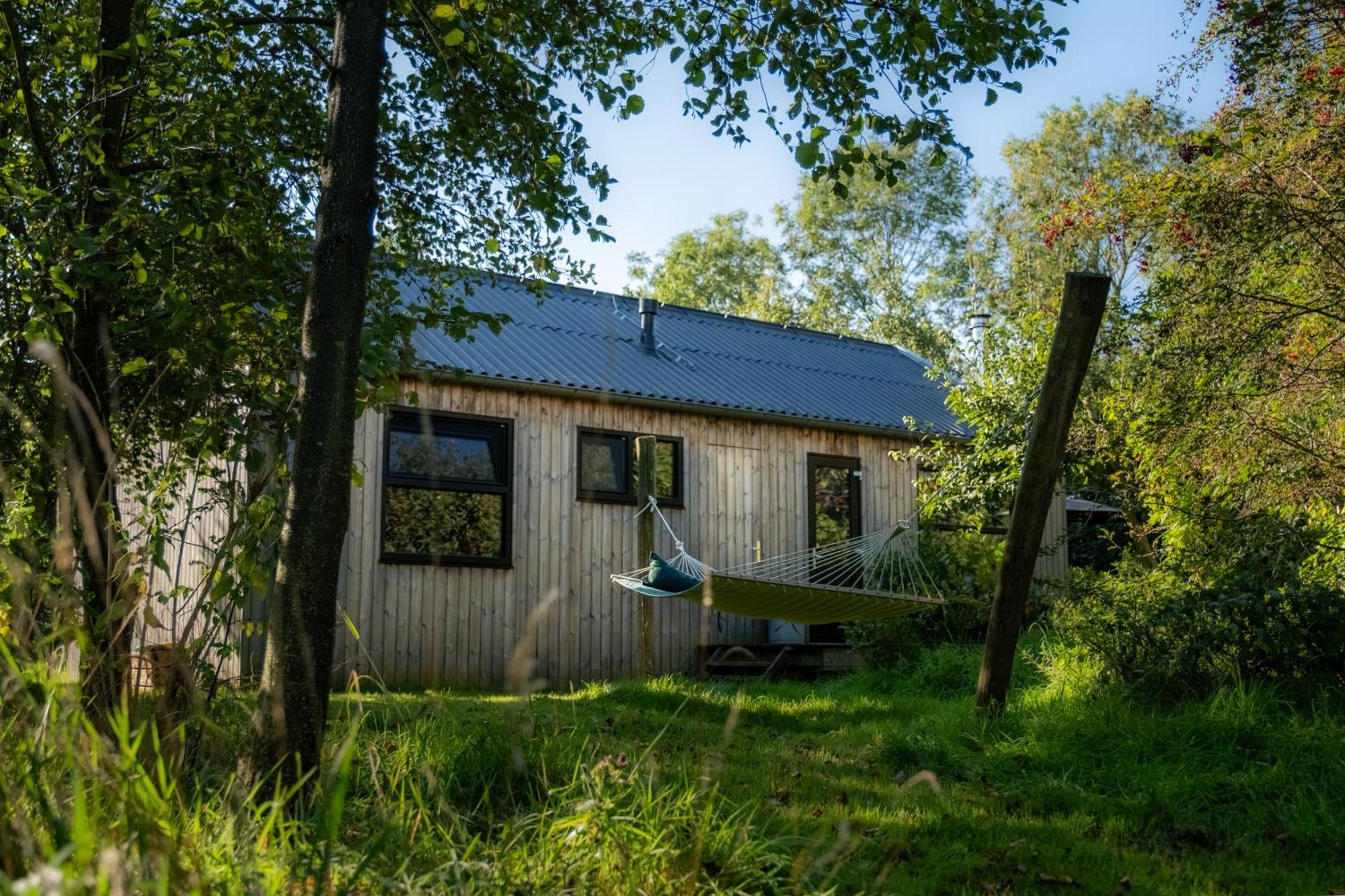 Pean-Buiten Waterlodges Nes  Exteriör bild